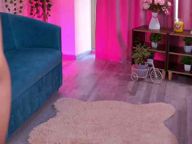 theayana xlovecam