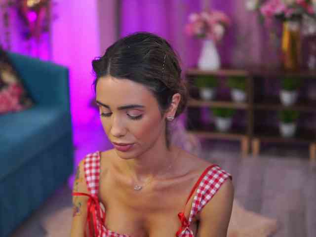 TheAyana Live Webcam on BongaCams