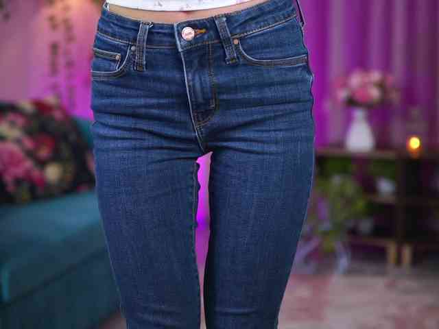 hot chat TheAyana