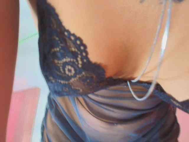 margiestrongg303av webcam