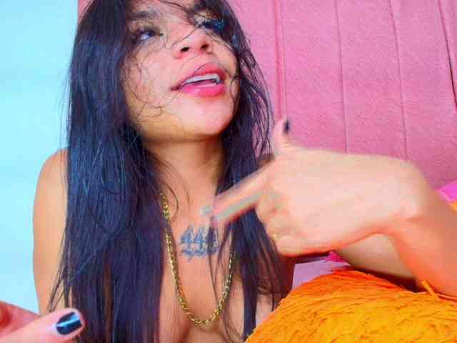 margiestrongg303av webcam