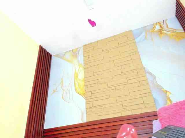 margiestrongg303av webcam