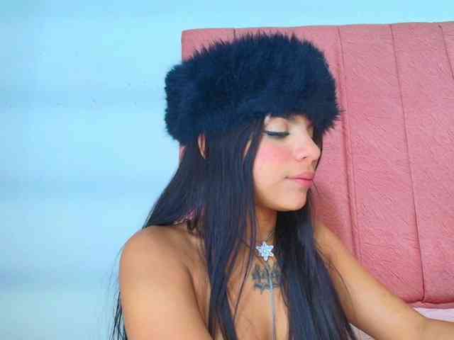 margiestrongg303av webcam