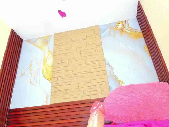 margiestrongg303av webcam