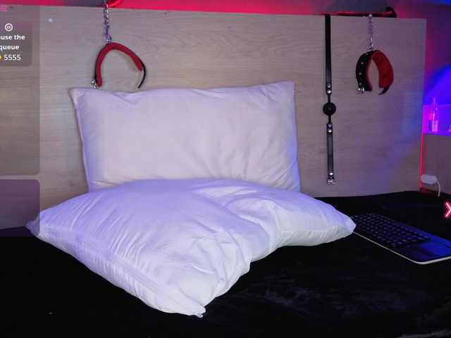 Kallen-kozuky's BongaCams show and profile