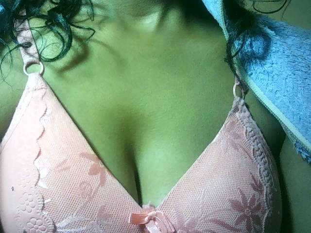 Daydiamond webcam bongacams model stream image