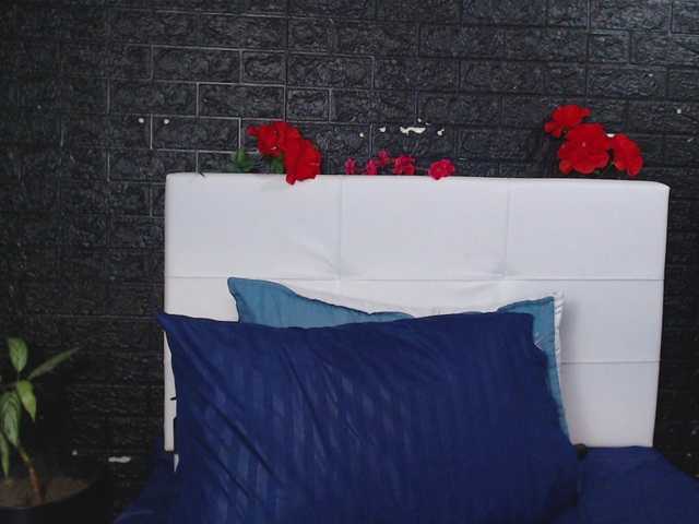 SweetMoniica's BongaCams show and profile