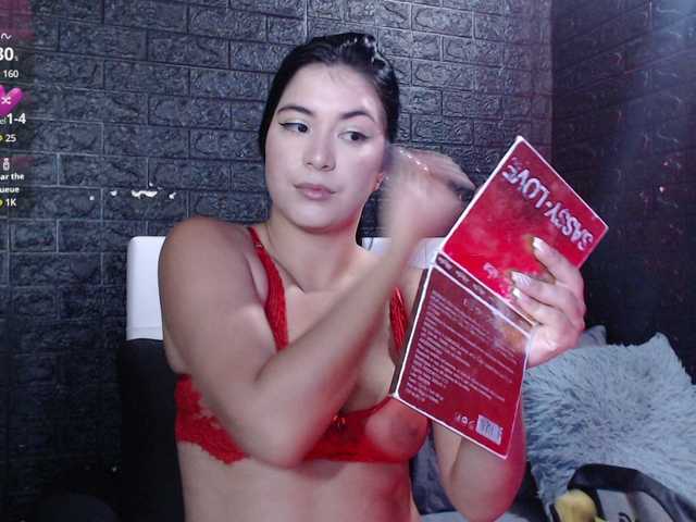 SweetMoniica's BongaCams show and profile