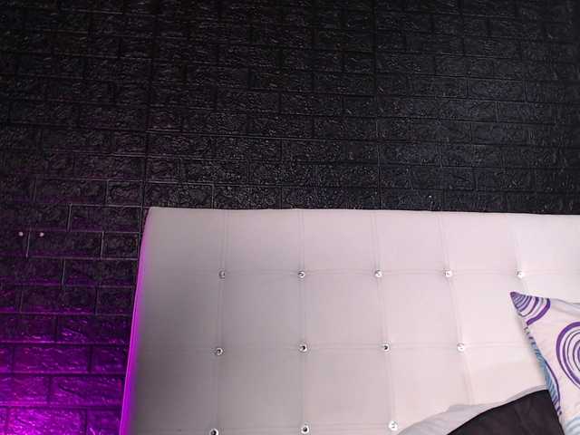 SweetMoniica's BongaCams show and profile