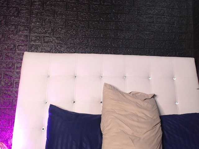 SweetMoniica's BongaCams show and profile