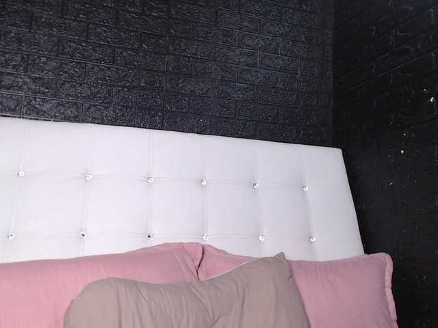 SweetMoniica's BongaCams show and profile