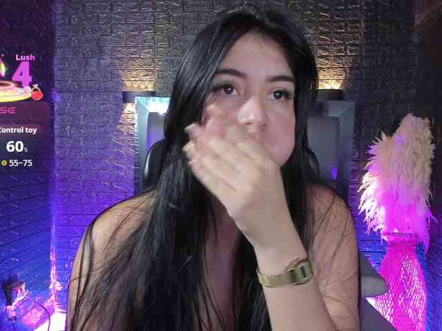 SweetMoniica webcam
