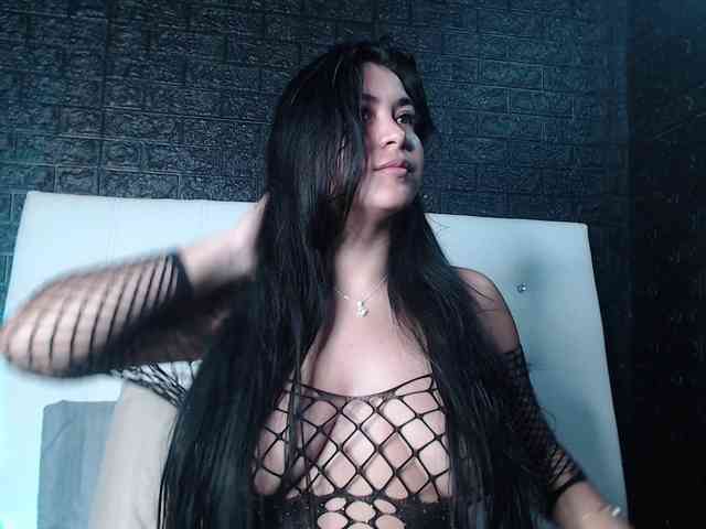 SweetMoniica Live Webcam on BongaCams