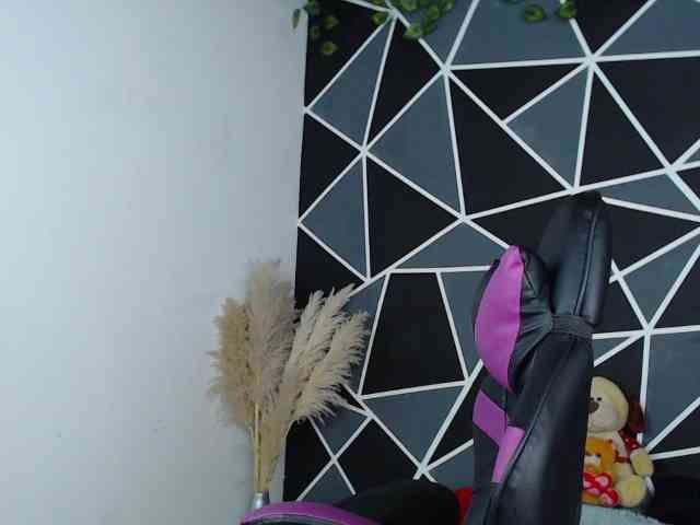 LaureenMoon webcam