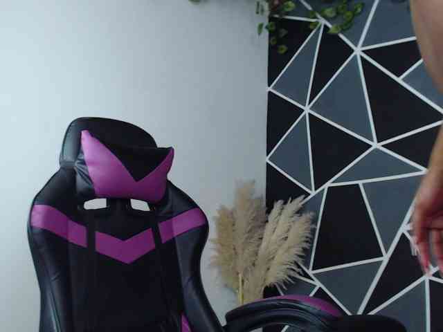 LaureenMoon webcam