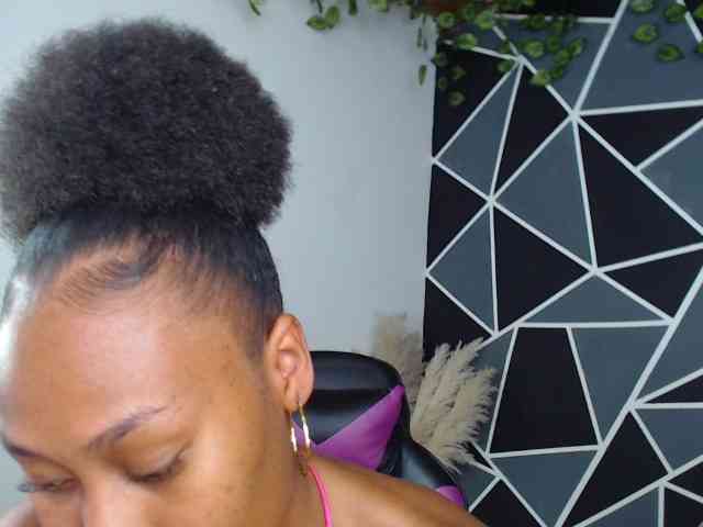LaureenMoon webcam