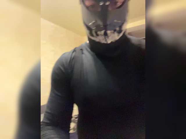 MadmenLovers's BongaCams show and profile