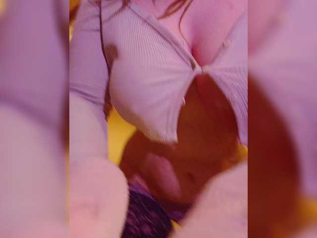 SilviaGrace's BongaCams show and profile