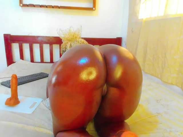 Lilyusk11's BongaCams show and profile