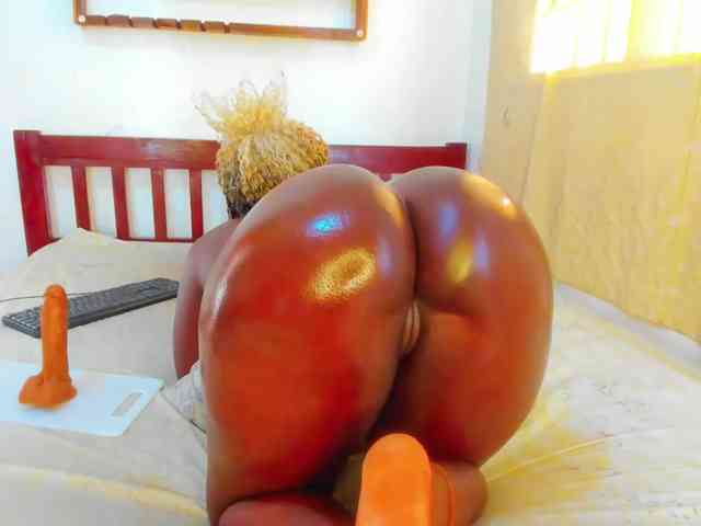 Lilyusk11 webcam