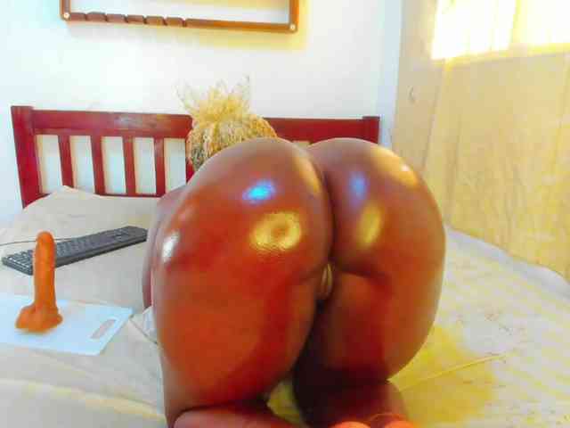 Lilyusk11 webcam