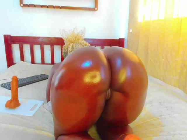 Lilyusk11 webcam