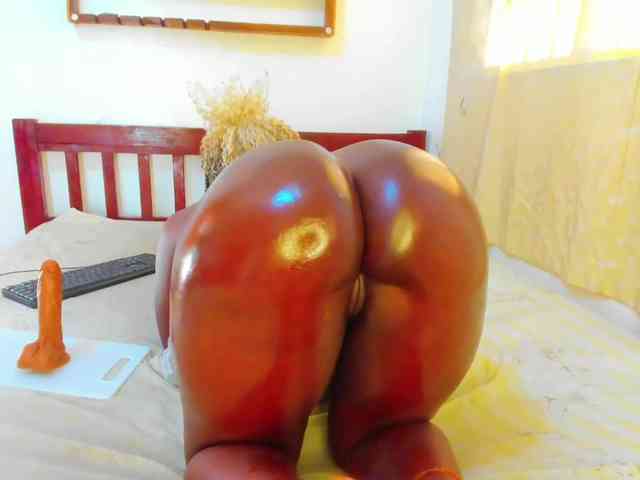 Lilyusk11 webcam