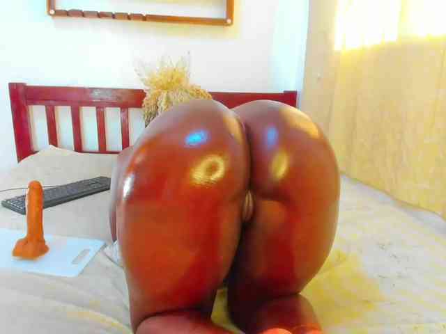 Lilyusk11 webcam