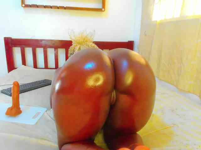 Lilyusk11 webcam