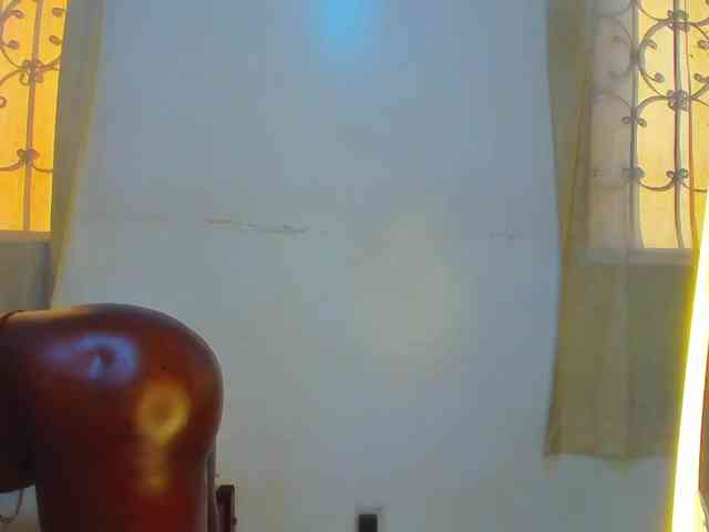 Lilyusk11 webcam