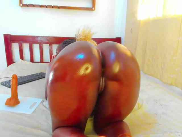 Lilyusk11 webcam