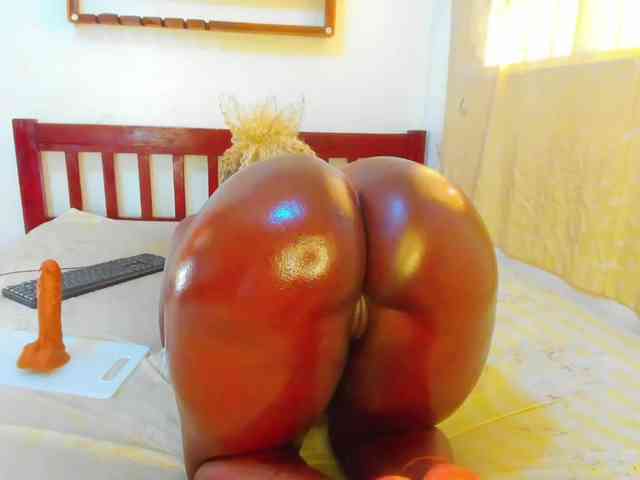 Lilyusk11 webcam