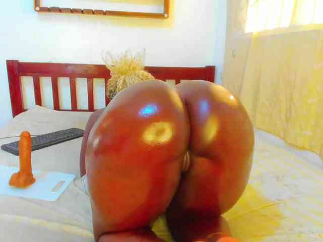 Lilyusk11 webcam