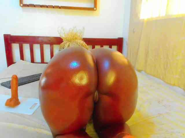 Lilyusk11 webcam