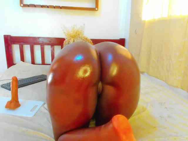 Lilyusk11 webcam