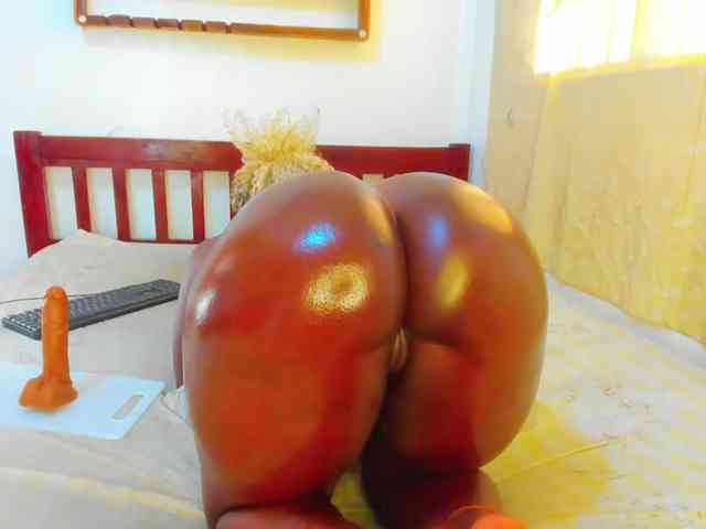 Lilyusk11 webcam