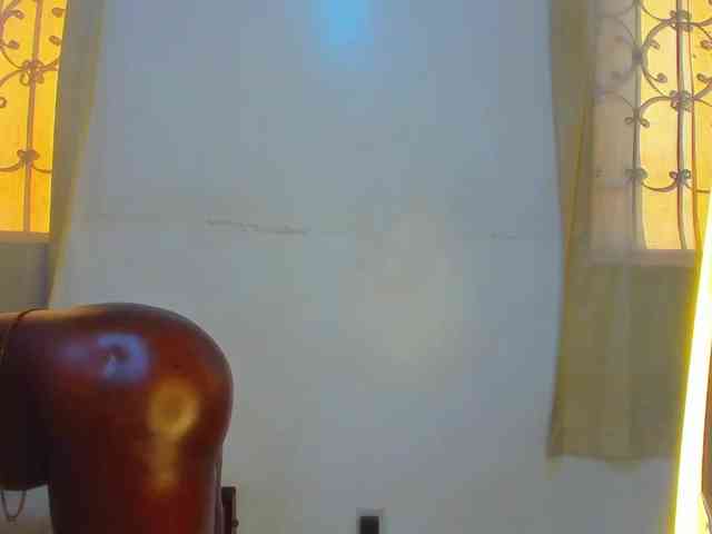 Lilyusk11 webcam