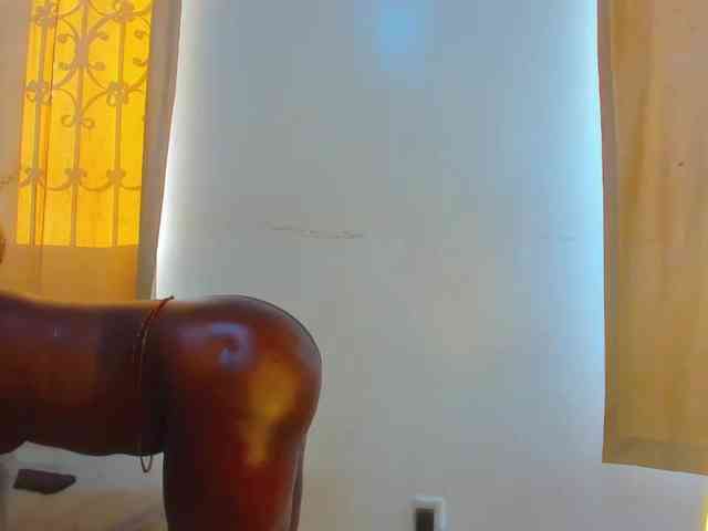 Lilyusk11 webcam