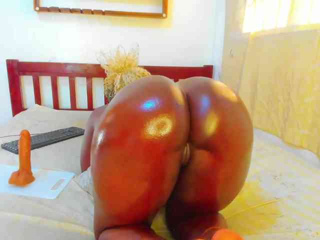 Lilyusk11 webcam