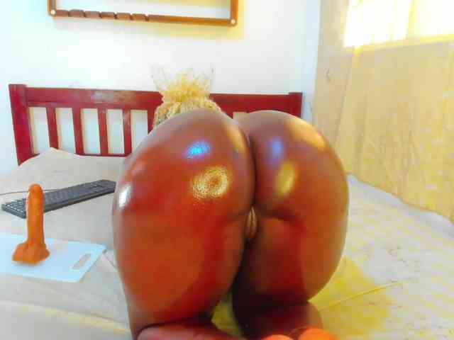 Lilyusk11 webcam