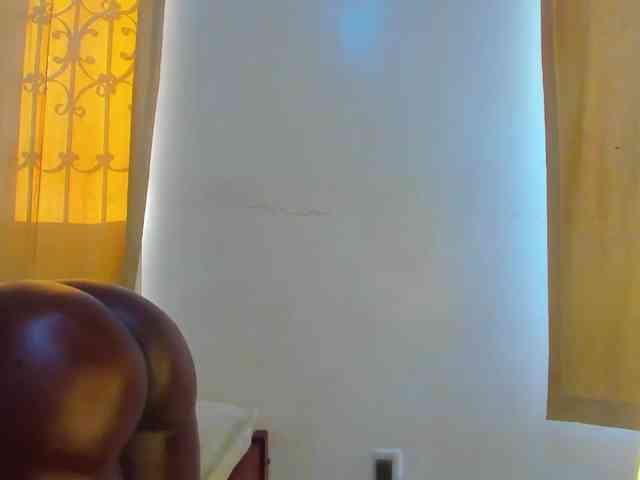 Lilyusk11 webcam
