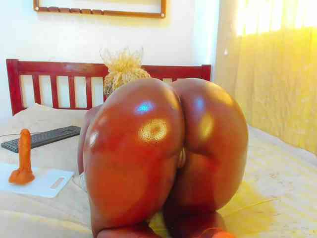 Lilyusk11 webcam