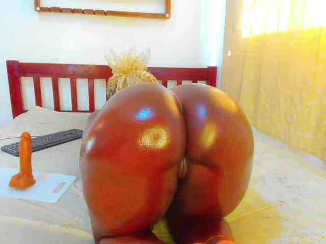 Lilyusk11 webcam