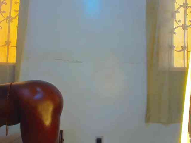 Lilyusk11 webcam