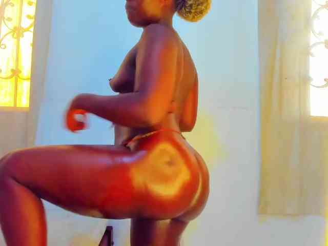 Lilyusk11 webcam
