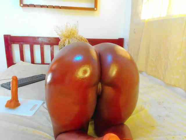 Lilyusk11 webcam