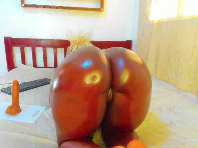 Lilyusk11 webcam