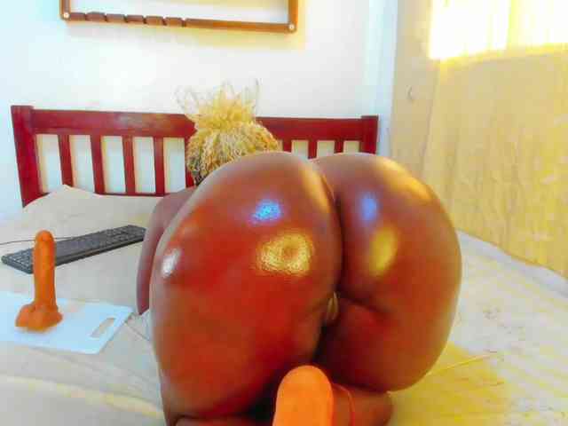 Lilyusk11 webcam