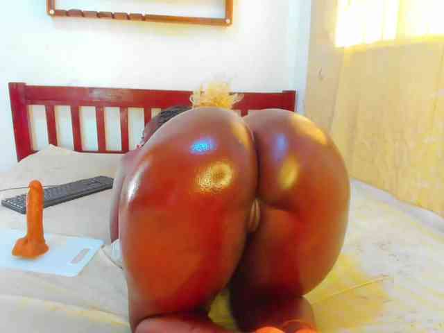 Lilyusk11 webcam