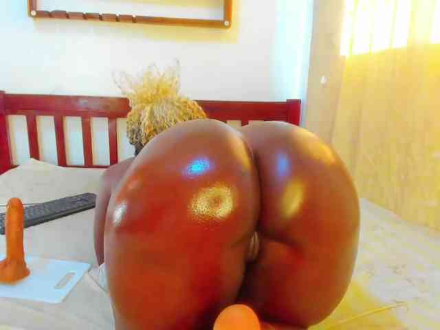 Lilyusk11 Live Webcam on BongaCams